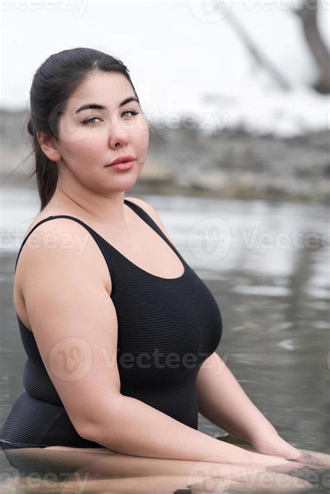 fotos de mujer tetona|Álbumes .